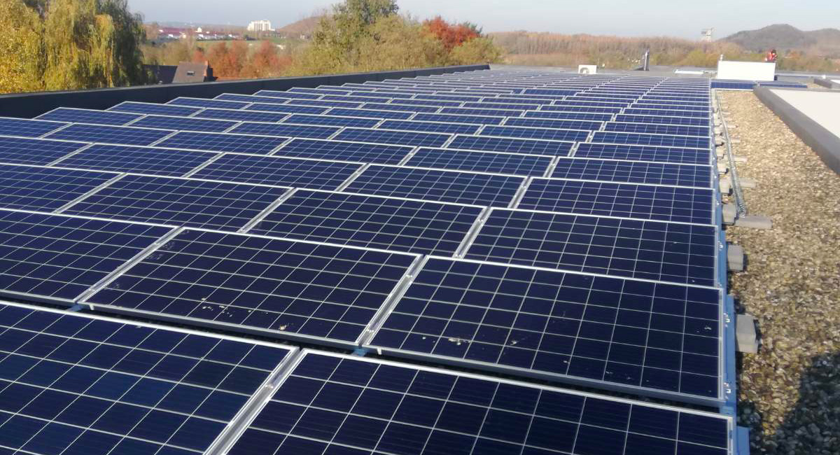 Expertise dans l'installation de centrale photovoltaïque pour entreprises